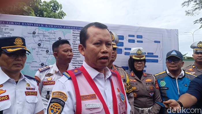 Plt Kepala Badan Pengelola Transportasi Jabodetabek (BPTJ) Suharto