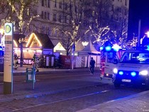 Detik-detik Mobil Tabrak Kerumunan Pengunjung Pasar Natal di Jerman