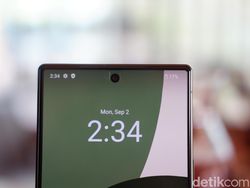 Unboxing Sharp Aquos R9: Bawa Kamera Leica Harga Rp 10 Juta