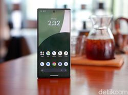 Unboxing Sharp Aquos R9: Bawa Kamera Leica Harga Rp 10 Juta