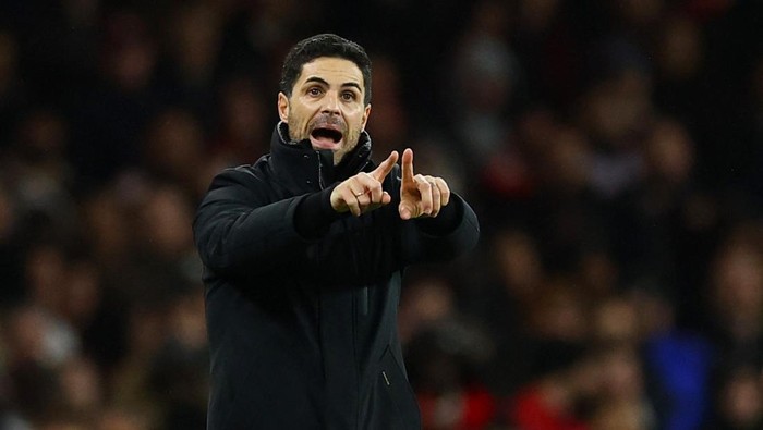 Soccer Football - Carabao Cup - Quarter Final - Arsenal v Crystal Palace - Emirates Stadium, London, Britain - December 18, 2024 Arsenal manager Mikel Arteta Action Images via Reuters/Andrew Boyers EDITORIAL USE ONLY. NO USE WITH UNAUTHORIZED AUDIO, VIDEO, DATA, FIXTURE LISTS, CLUB/LEAGUE LOGOS OR LIVE SERVICES. ONLINE IN-MATCH USE LIMITED TO 120 IMAGES, NO VIDEO EMULATION. NO USE IN BETTING, GAMES OR SINGLE CLUB/LEAGUE/PLAYER PUBLICATIONS. PLEASE CONTACT YOUR ACCOUNT REPRESENTATIVE FOR FURTHER DETAILS..