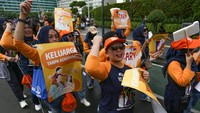 Mereka menyuarakan penolakan kekerasan terhadap perempuan serta isu kesetaraan gender.   