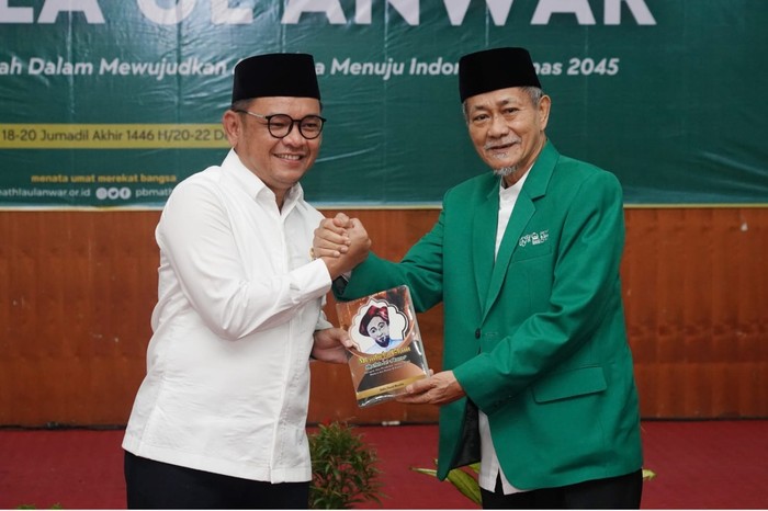 Gubernur Lembaga Ketahanan Nasional (Lemhannas) RI Tubagus Ace Hasan Syadzily ketika membuka Rapat Kerja Nasional (Rakernas) II Mathlaul Anwar dan Rakernas Muslimat Mathla’ul Anwar di Kota Bandar Lampung, Sabtu (21/12/2024).