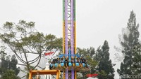 Ada 15 wahana permainan yang bisa dicoba. Beberapa wahana permainan tersebut adalah Big Train, Flying Tower, Pendulum, Super Himalaya, Carousel Mini, Ontang-Anting, Tower Drop, Octopus, Trampolin, Rotari, Play Ground, Istana Balon, hingga Taman Kelinci, Kolam Renang, dan Rumah Hantu.Wisatawan bisa menikmati setiap wahana permainan dengan puas dan merasakan sensasi wisata yang lebih menyenangkan. Karena setiap wahana permainan memiliki keseruannya masing-masing yang sayang jika dilewatkan.