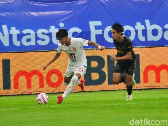 Laga PSIS vs Malut United di Stadion Jatidiri Semarang, Minggu (22/12/2024).