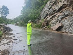 Jalan Poros Maros-Bone Masih Rawan Longsor Imbas Hujan Deras