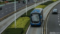 Belasan tahun sudah tarif bus Jakarta ini Rp 3.500.