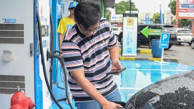 PLN Siagakan 2490 SPKLU Selama Libur Nataru 2024/2025