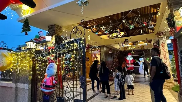 Rumah dengan dekorasi Natal yang viral
