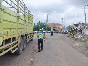 Kendaraan Besar Dilarang Melintas Siang Hari di Muara Enim Selama Nataru