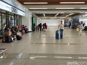 Ogah Macet-macetan, Warga Pilih Naik Whoosh ke Bandung di Libur Akhir Tahun