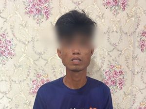 Suami Tikam Istri gegara Dimarahi Main Judi Online
