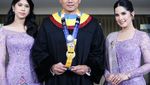AHY Suka Kulineran di Berbagai Kota, Makan Mie Yamin hingga Nasi Kapau