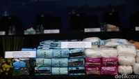 Dari seluruh kasus yang diungkap, BNN menyita barang bukti narkotika, diantaranya berupa 710.980,59 gram sabu, 2.178.034,61 gram ganja, 1.077,69 gram ganja sintetis.