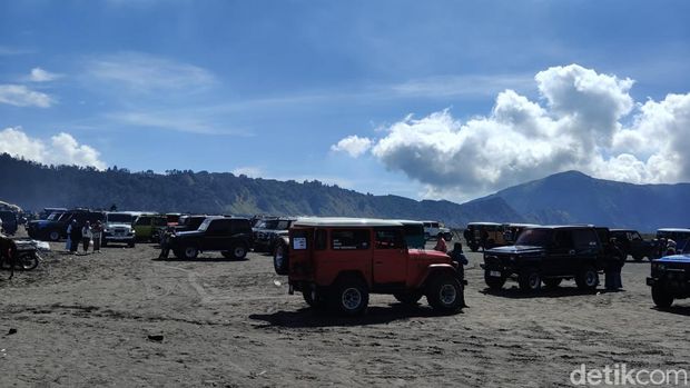 Bromo sepi pengunjung pada libur Nataru kali ini.