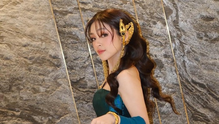 elsa japasal elsa japasal
