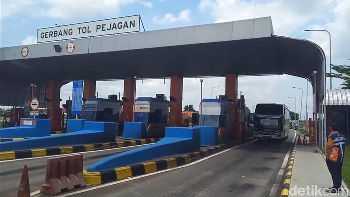 Exit Tol Pejagan.