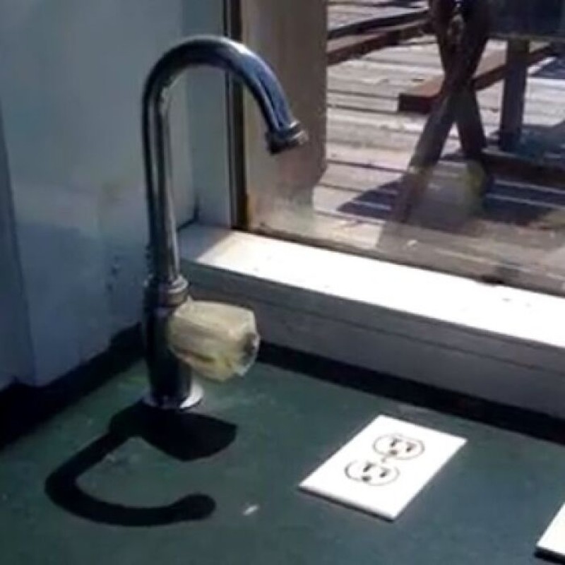 Foto Bangunan Bikin Tepok Jidat