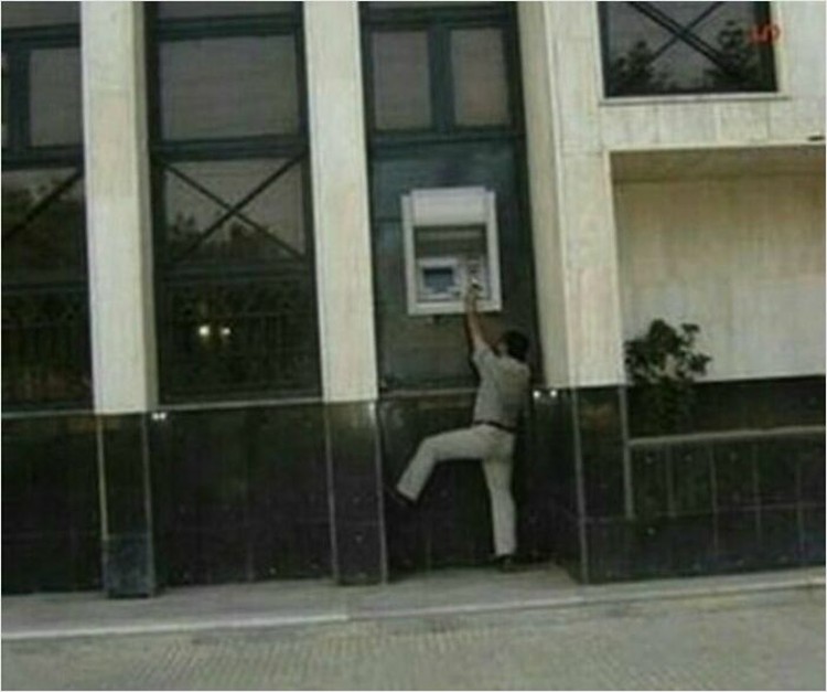 Foto Bangunan Bikin Tepok Jidat