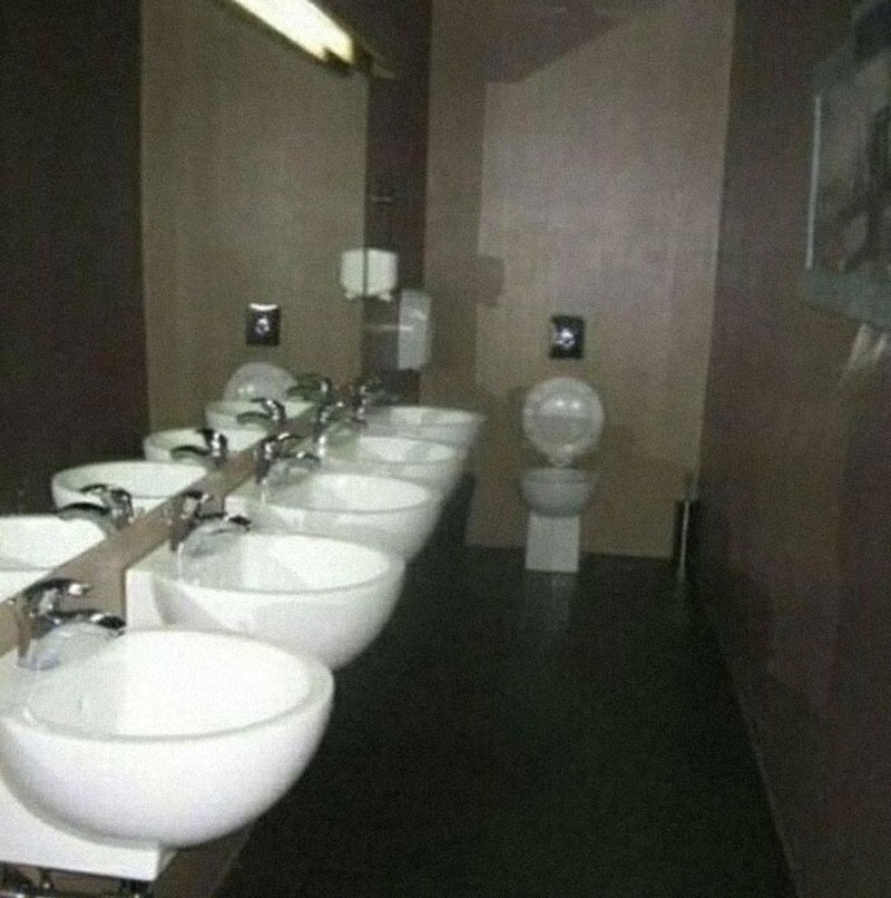 Foto Bangunan Bikin Tepok Jidat