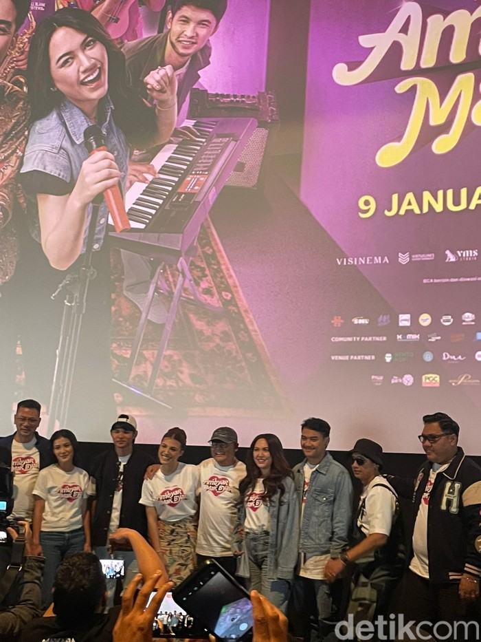Jumpa pers film Ambyar Mak Byar digelar pada Senin (23/12/2024).