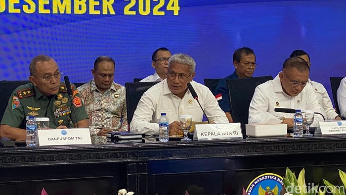 Kepala BNN RI Marthinus Hukom dalam jumpa pers pengungkapan jaringan narkoba.