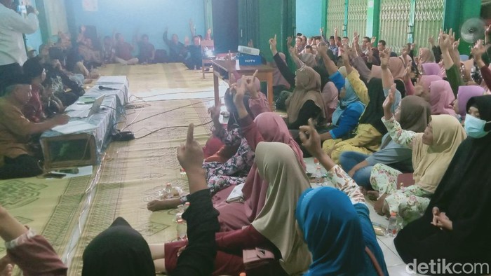 Suasana pertemuan orang tua murid MAN 3 Klaten, Senin (23/12/2024).