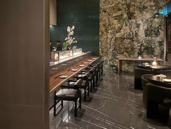 Sensasi Bersantap Mewah di Restoran Jepang Tertinggi di Indonesia