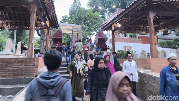 Komplek Makam Syekh Dzatul Kahfi
