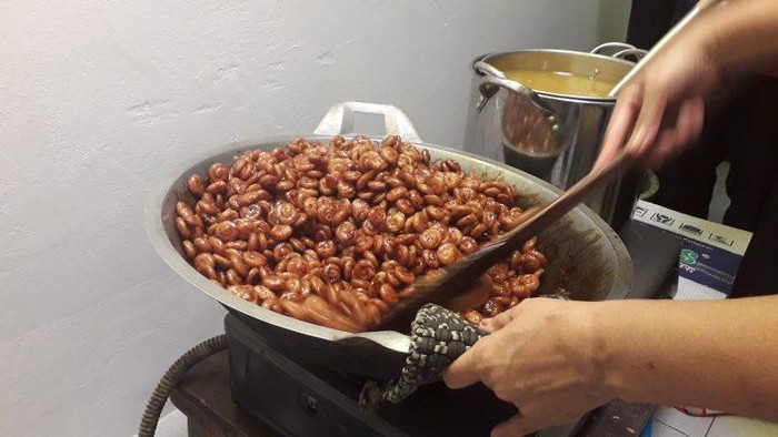 Kue Perut Punai khas Bengkulu.