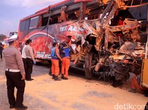 Daftar Korban Tewas-Dirawat Akibat Lakalantas Bus di Tol Pandaan-Malang