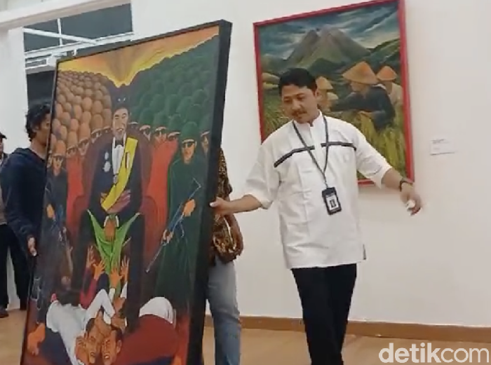 Lukisan-lukisan Yos Suprapto di GNI Diturunkan Lukisan-lukisan Yos Suprapto di GNI Diturunkan