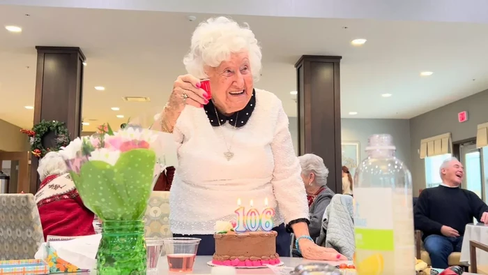 Nenek 106 Tahun Ungkap Rahasia Panjang Umur, Ternyata Minum Ini