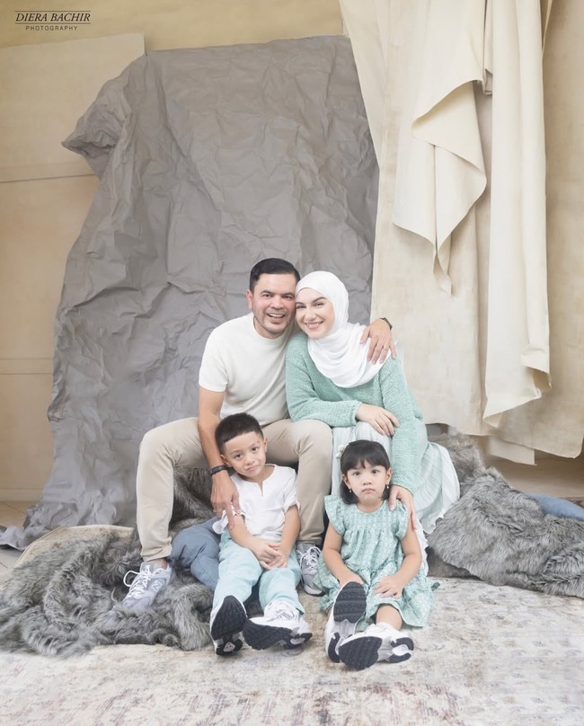 Pemotretan keluarga Irish Bella