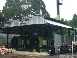 Warga Protes Insinerator di Depok Tak Disosialisasikan: Operasi sampai Malam