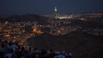 Memandang Indahnya Kota Makkah dari Puncak Jabal Nur