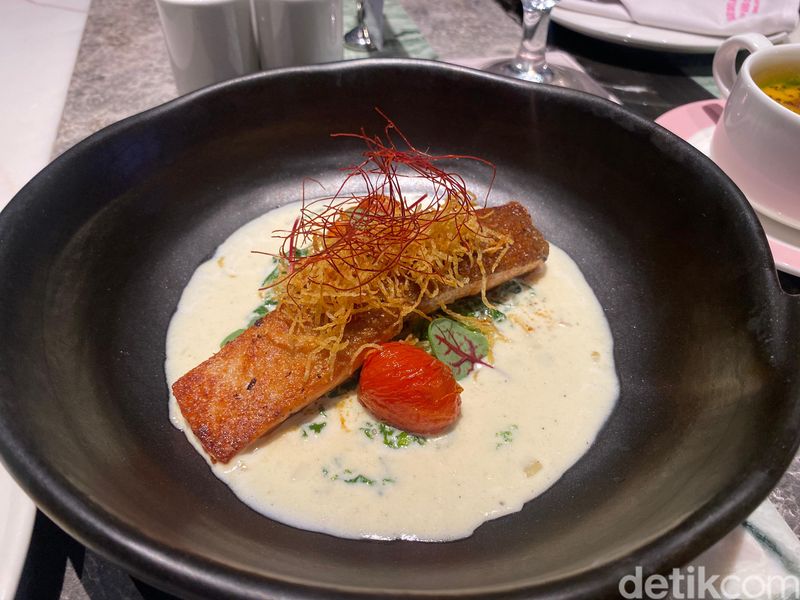 Menu Spesial Natal dan High Tea di Sari Delicatessen