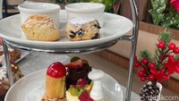 Ini tampilan paket Christmas High Tea yang dapat dinikmati selama Natal. Harganya Rp 190.000++ per orang. Foto: detikFood/Yenny Mustika Sari