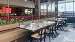 Rayakan Natal dengan Confit Salmon dan Beef Bourguignone di Kafe Ini