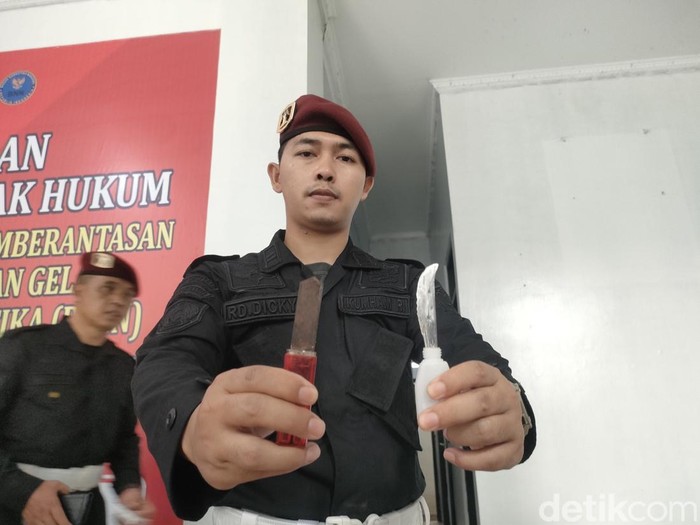 Senjata rakitan di sel napi Lapas Garut