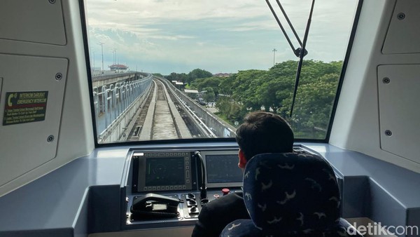 Serunya Healing ke Bandara Soekarno-Hatta Naik Kereta