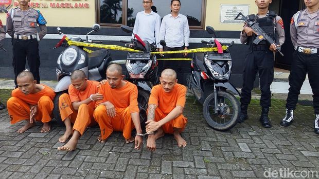 Tersangka pencurian sepeda motor yang ditangkap Reskrim Polresta Magelang, Senin (23/12/2024).
