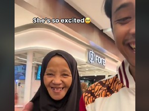 Viral Nganterin Ibu Pertama Kali ke Mall, Ceritanya Bikin Haru