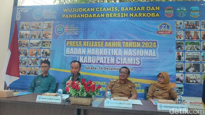 BNN Kabupaten Ciamis melaksanakan konferensi pers di kantornya.