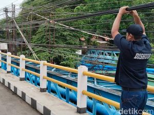 Kabel Menjuntai di Jembatan Cipager, Dishub Cirebon Ancam Putus Paksa