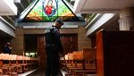 Gegana Metro Jaya Sterilisasi Gereja Jelang Misa Malam Natal
