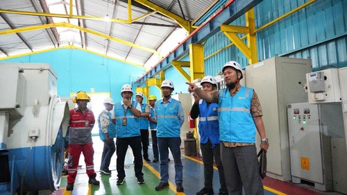 General Manager PLN Unit Induk Wilayah Nusa Tenggara Timur (PLN UIW NTT) Eko Sulistyono melakukan inspeksi ke sejumlah unit PLN di Kabupaten Belu dan Timor Tengah Utara (TTU), NTT. (Foto: Istimewa)