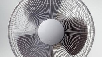 Ada Benarnya! Kipas Angin Bisa Picu Gejala Asam Urat, Tapi Memang Bukan Penyebabnya