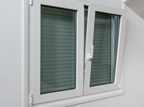Bahaya Jendela Kos-kosan Menghadap ke Dalam Ruangan