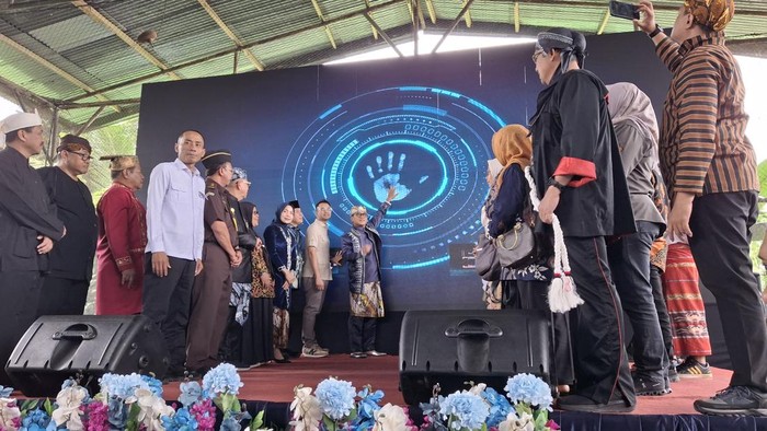 Mendes PDT Yandri Susanto meluncurkan program Pemuda Pelopor Desa